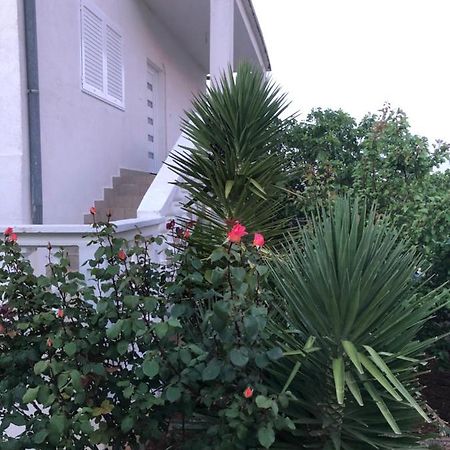 Apartment Raslina Ngoại thất bức ảnh