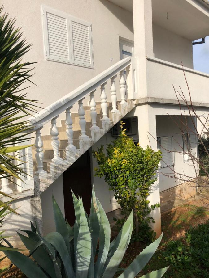 Apartment Raslina Ngoại thất bức ảnh