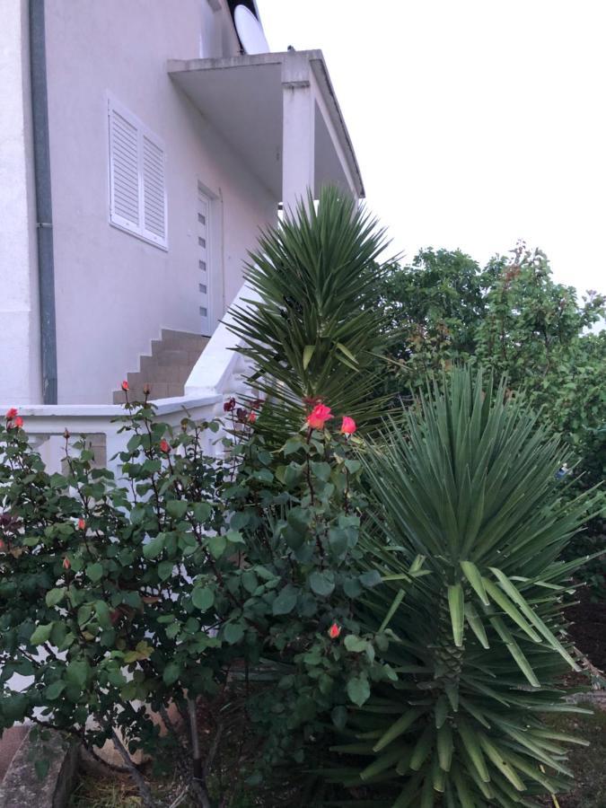 Apartment Raslina Ngoại thất bức ảnh