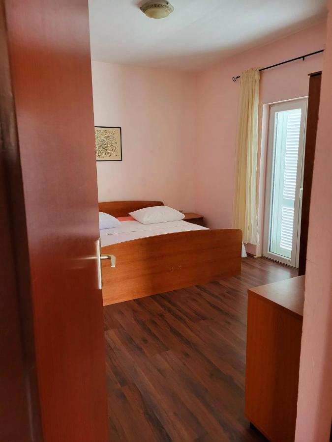 Apartment Raslina Ngoại thất bức ảnh