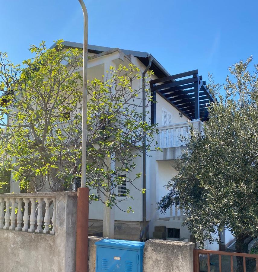 Apartment Raslina Ngoại thất bức ảnh